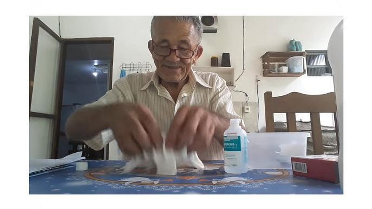 Vovô do slime faz sucesso na internet! - Reprodução / Youtube