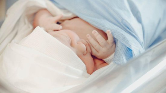 A bebê de Helen nasceu em setembro de 2022 - Pexels/Natalie Bond