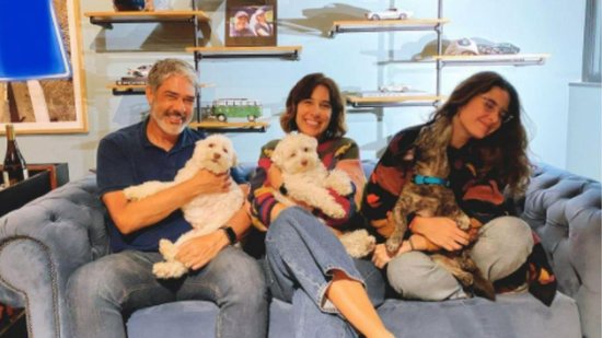 William Bonner e esposa resgatam cachorro na estrada e decidem adotá-lo - reprodução Instagram