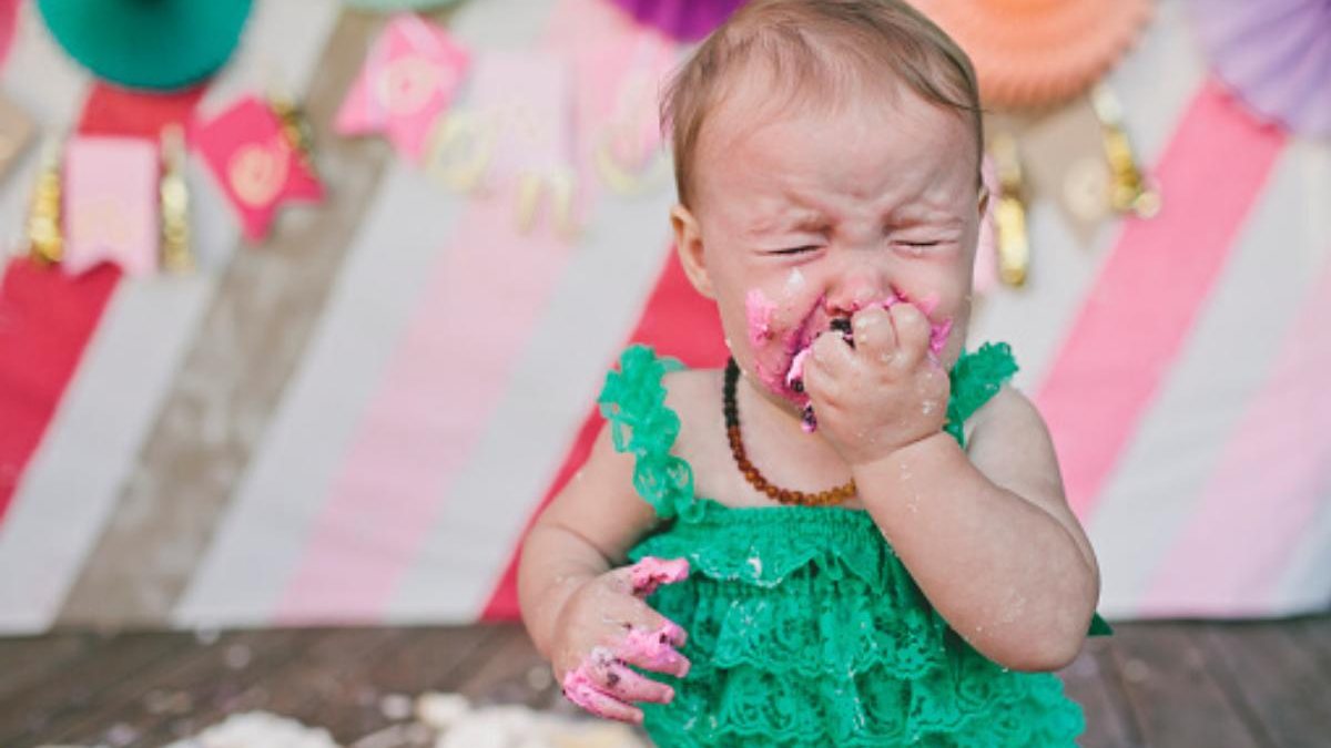 A mãe ficou revoltada após darem bolo para a filha de 1 ano - Getty Images