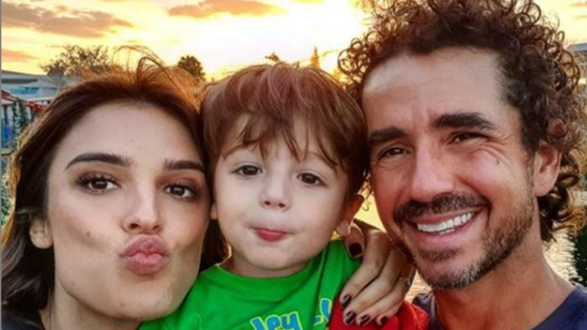 A jornalista é casada com o apresentador Felipe Andreoli. - Reprodução/ Instagram @rafabrites