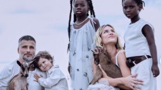 Giovanna Ewbank e Bruno Gagliasso aproveitam domingo em família com os filhos no rancho - Reprodução/Instagram