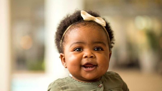 A pele do bebê é mais sensível que a dos adultos e demanda produtos específicos - Getty Images