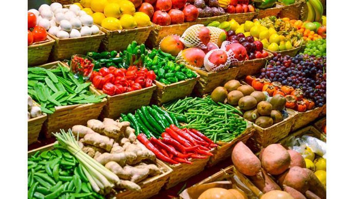 Livres de pesticidas, os alimentos orgânicos são mais saudáveis para a família toda - Shutterstock