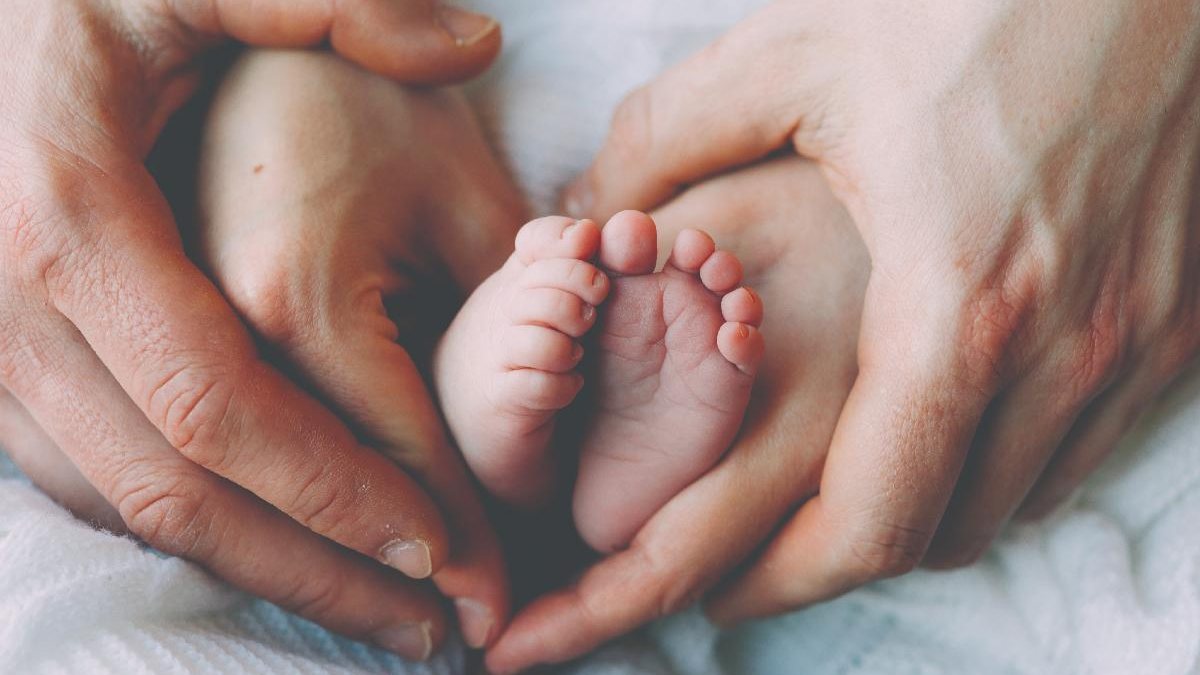 Novembro roxo é o mês da sensibilização para a prematuridade - Shutterstock