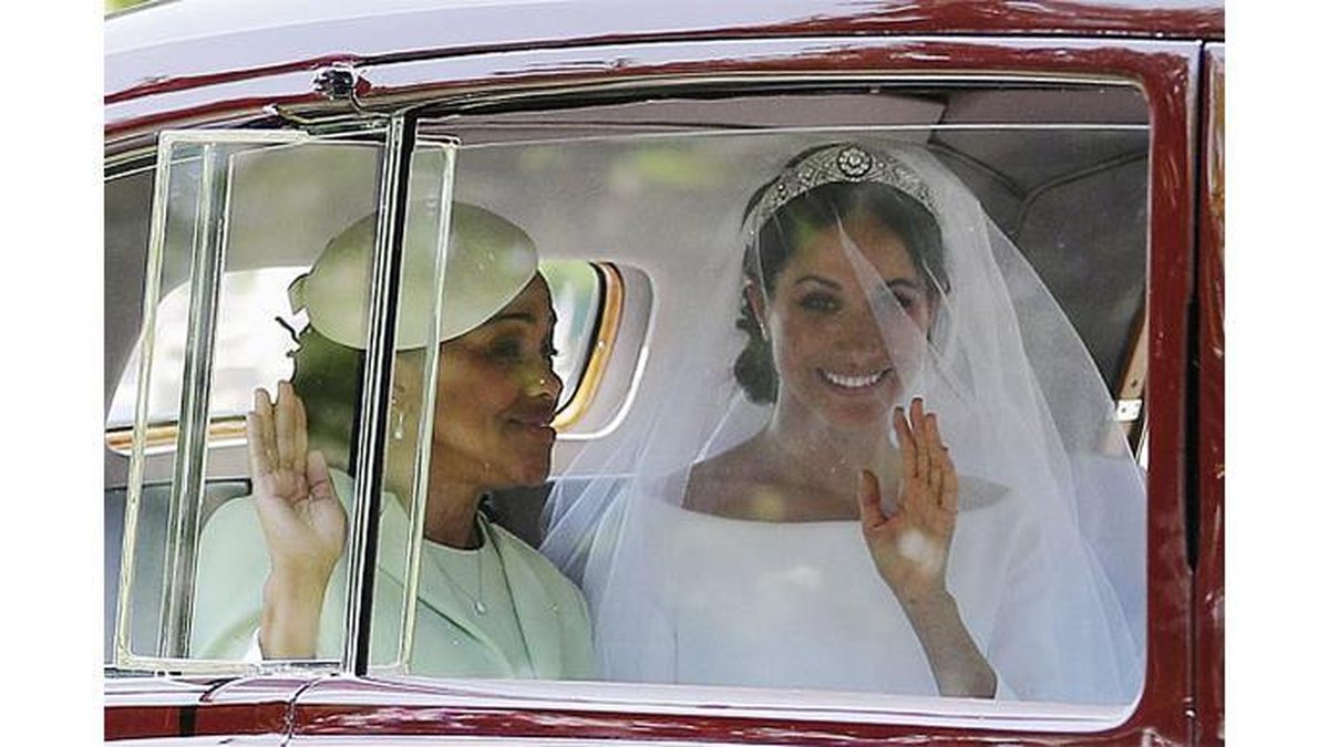 Meghan e a mãe Doria Ragland no dia de seu casamento com o príncipe Harry - Getty Images