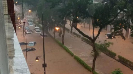 Buscas em Petrópolis continuam pelo quinto dia com previsão de chuva - Reprodução/MapBiomas/Planet/SCCON