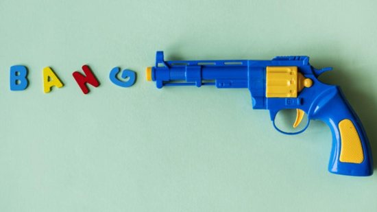 Lei proíbe fabricação e venda de armas de brinquedo 'realistas' em BH •  Canguru News