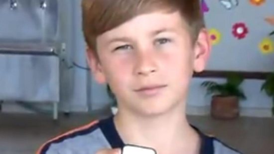 Menino de 12 anos acha pepita de ouro em passeio escolar - Reprodução/ Rede Globo