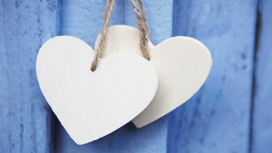Cultivar esse carinho e amor entre irmãos desde cedo só traz benefícios - Shutterstock