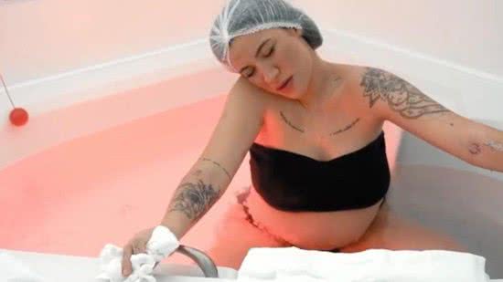 O vídeo mostra todo o processo do parto. - Reprodução / Instagram