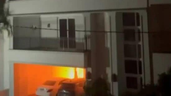 O incêndio começou por volta das 5 horas da manhã desta sexta-feira, 30 de junho - Corpo de Bombeiro/ Divulgação