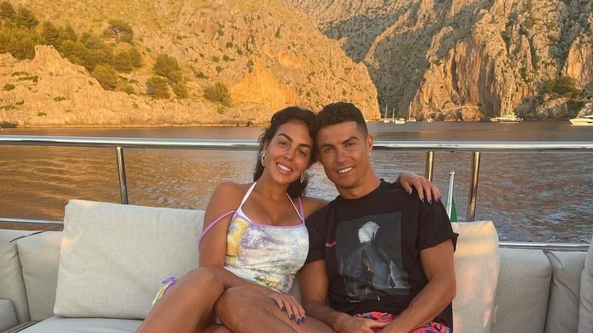 Trecho do vídeo que a esposa de Cristiano Ronaldo erra a data de aniversário da filha - Reprodução/Instagram @georginagio