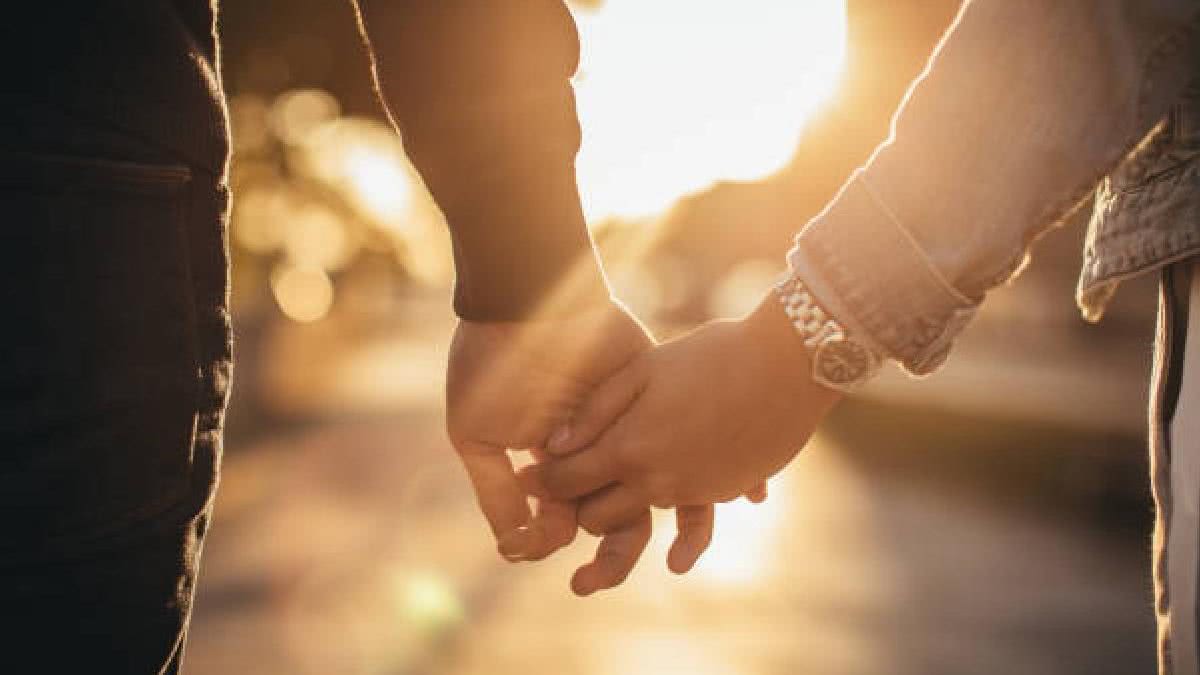 Uma mulher se casou com o melhor amigo da infância e contou a história - Shutterstock