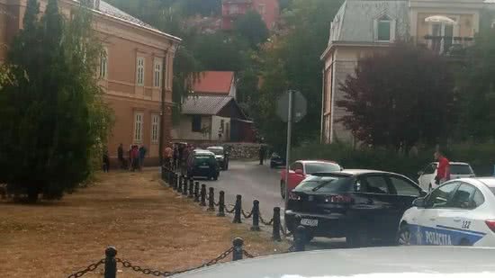O homem de 34 anos atirou nos civis no bairro Medovina, cidade de Cetinje. - Reprodução / G1