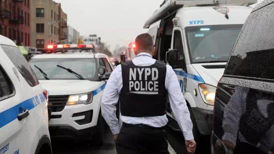 A polícia encara o tiroteio no metrô em Nova York como ataque terrorista - Reprodução/New York Post