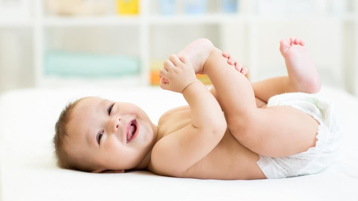 A pele do bebê também absorve com muita facilidade tudo que é aplicado sobre ela - Getty Images