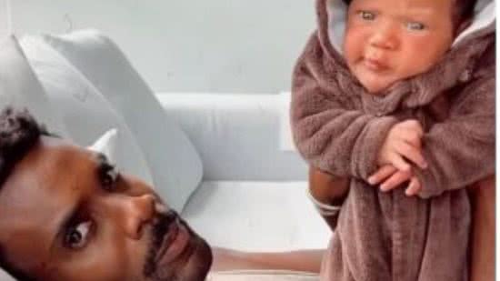 O ator Rafael Zulu reuniu a família para comemorar o 1 ano de vida de seu filho caçula - Reprodução/Instagram