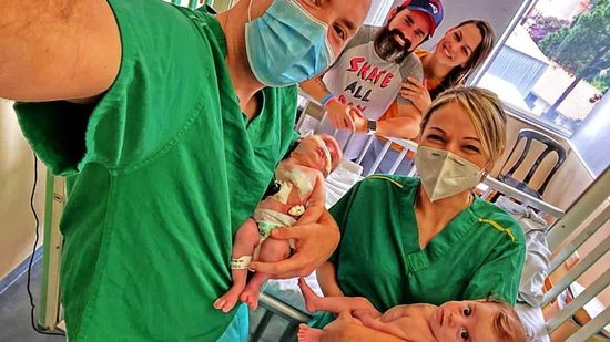Gêmeas siamesas já separadas após cirurgia com impressão 3D - Reprodução/Instagram/@maialeleu