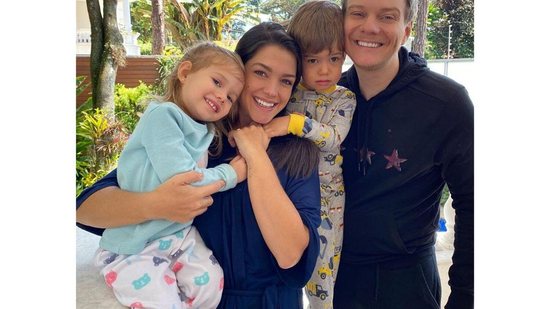 Thais tem dois filhos com Michel Teló - Reprodução / Instagram @tatafersoza