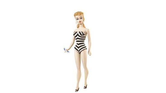 Primeira versão da Barbie com o famoso maiô listrado foi lançada em 1959, em Willows, Wisconsin - Divulgação