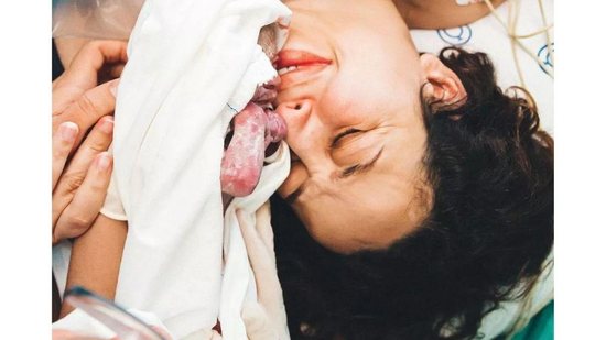 Camila e Carlos Henrique são pais de primeira viagem - Reprodução/ Instagram