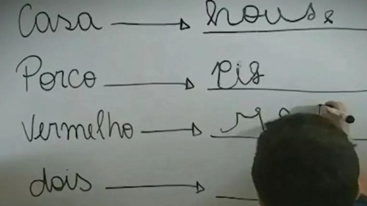 Menino de 3 anos de Roraima sabe inglês, russo e ainda faz cálculos - reprodução TV Anhanguera