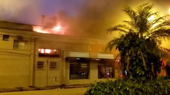 Padaria é atingida por incêndio em Santos - Reprodução/ Facebook