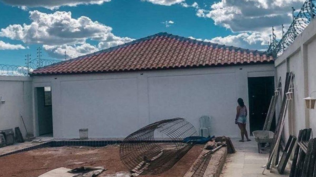 Poeta famoso transforma casa própria em centro cultural para crianças carentes no Ceará - reprodução Instagram / @brauliobessa