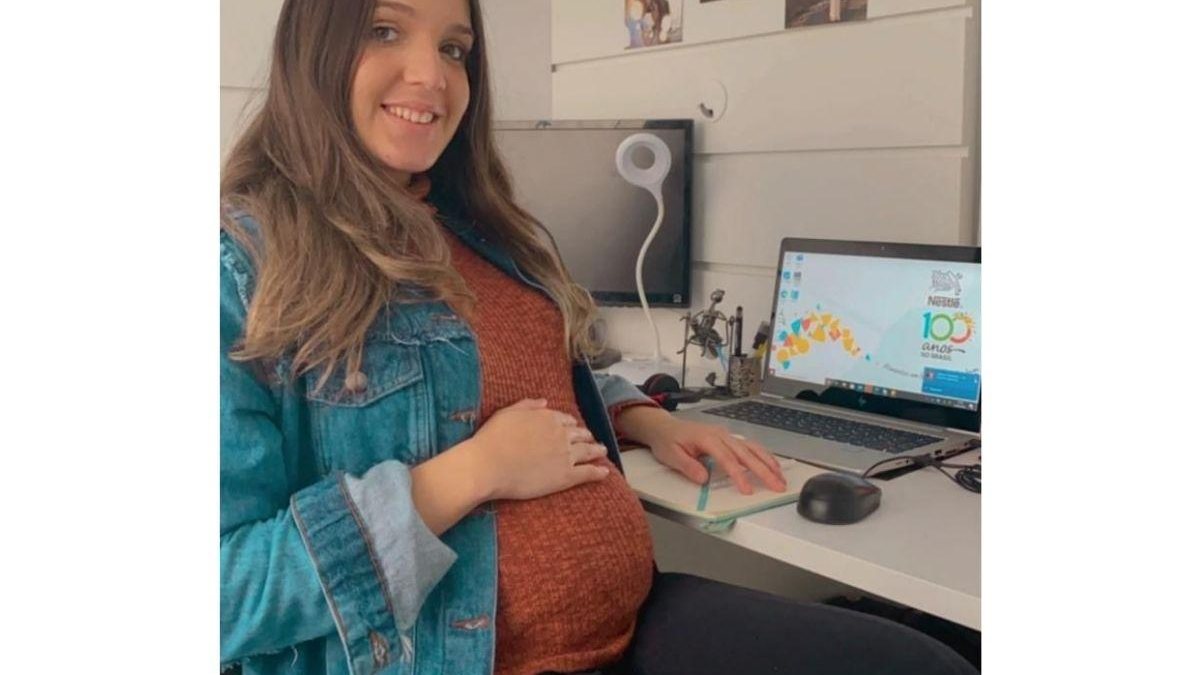 Mulher faz relato após conseguir emprego estando grávida de 6 meses: “Já tinha desistido” - reprodução LinkedIn