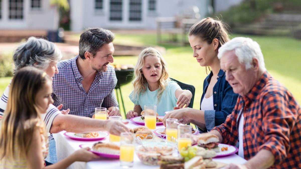 As tradições em família criam o sentimento de pertencimento - Getty Images