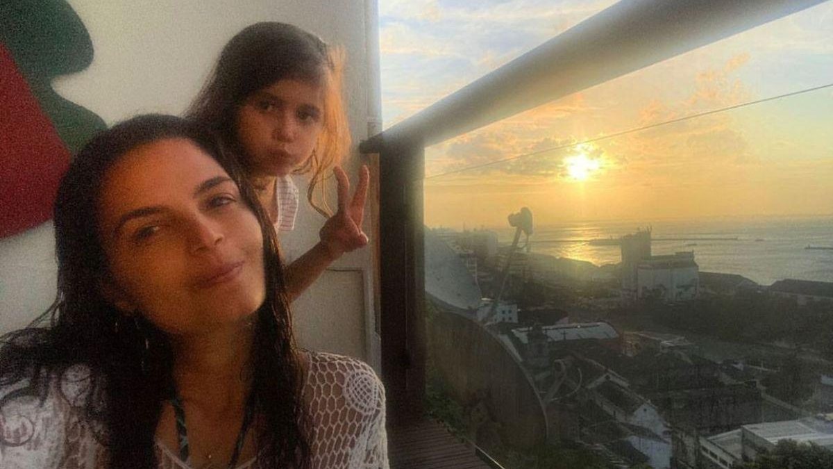 Emanuelle e sobrinha Sofia que possui cardiopatia congênita - Reprodução/Instagram @emanuellearaujo