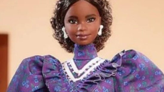 Barbie Madam C.J. Walker , da linha de mulheres inspiradoras - Reprodução/Mattel/IG