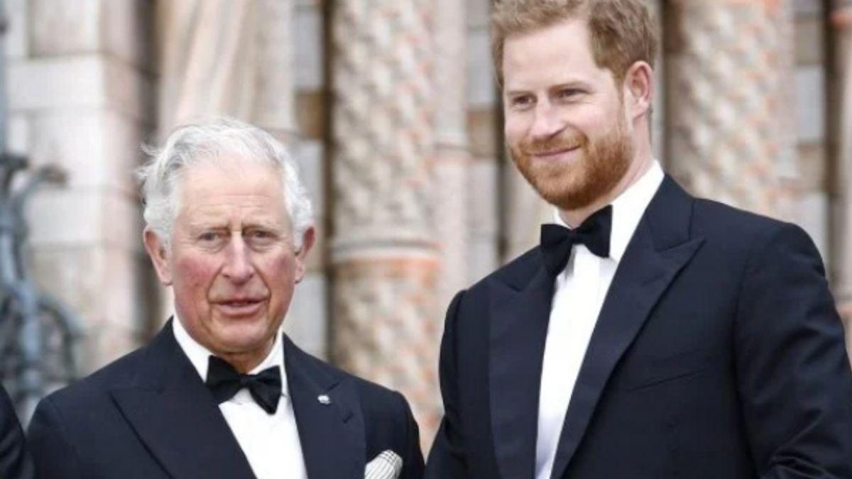 Rei Charles III havia dito para príncipe Harry não levar Meghan Markle para visita - Reprodução/Getty Images