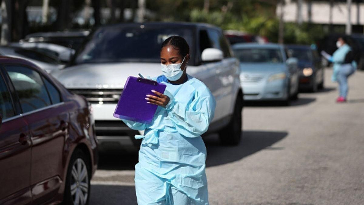 O país tem o maior número de pessoas contaminadas no mundo - Getty Images