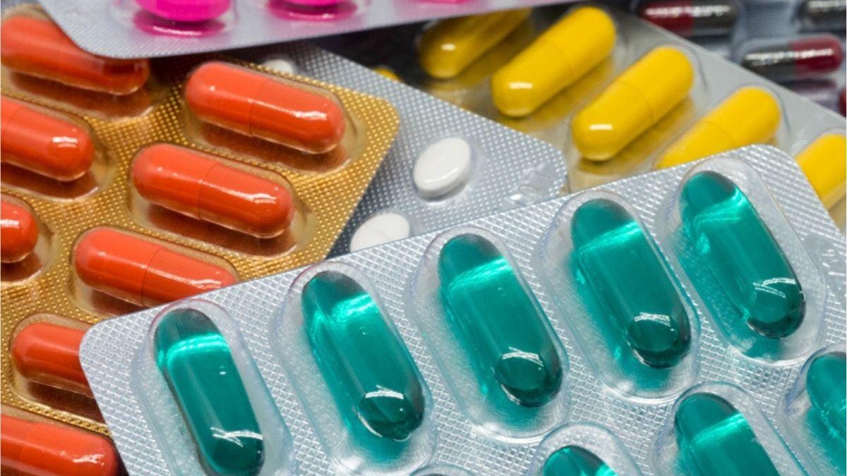 Medicamento Ibuprofeno - Getty Images