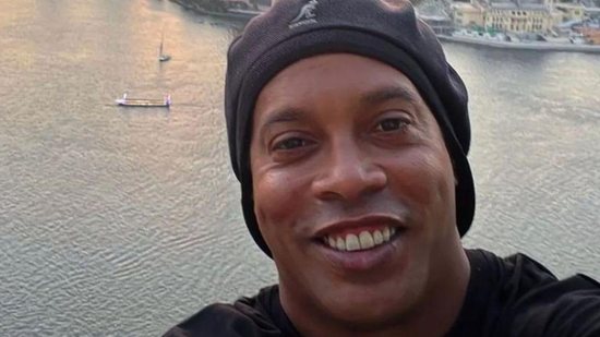 Ronaldinho vem driblando a Justiça há muito tempo - Reprodução/Instagram/@_mendesjoao_