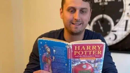 Um homem chamado Harry Potter vendeu umas das primeiras edições de Harry Potter - Reprodução/ Crescer