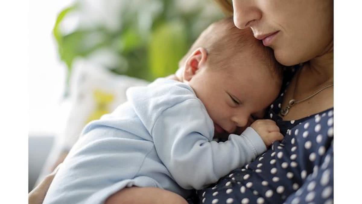 PL quer aumentar licença-maternidade para mães de bebês prematuros - Getty Images