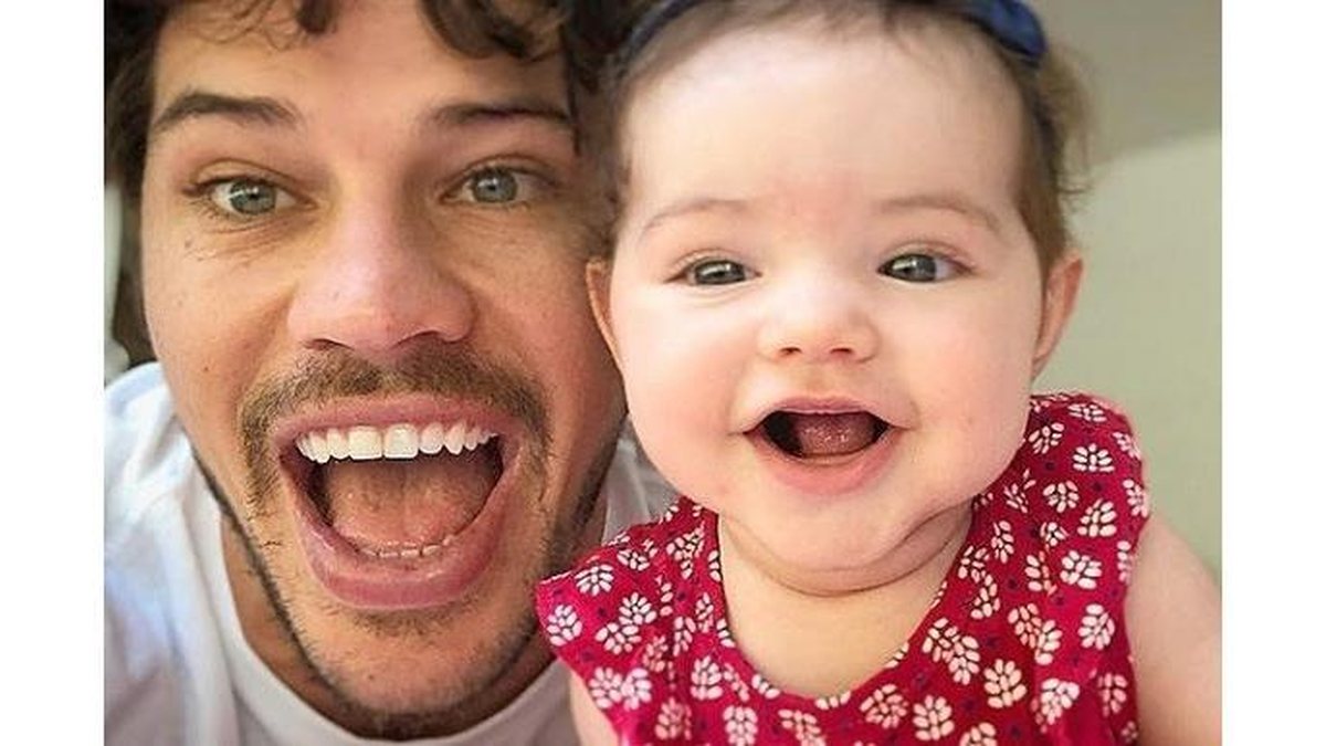 Ex-marido de Débora Nascimento posta foto com filha Bella - Reprodução/Instagram