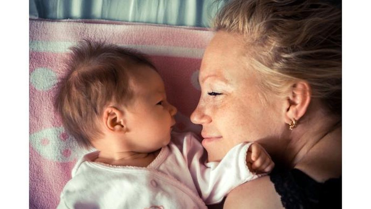 Estudo mostra que mulheres que se tornam mãe depois dos 30 anos geram filhos mais inteligentes - iStock