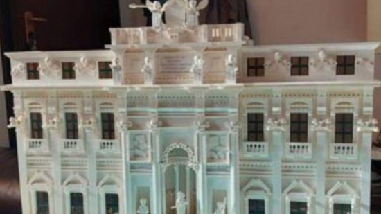 Monumento italiano construído com peças de Lego - Reprodução / ANSA