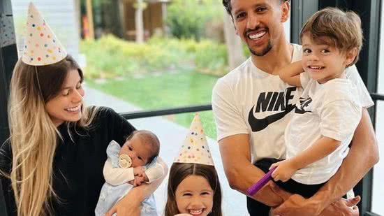 Mulher e filhos de Marquinhos ligam para ele antes da estreia do jogador na Copa: “Te amamos!” - Reprodução/Instagram