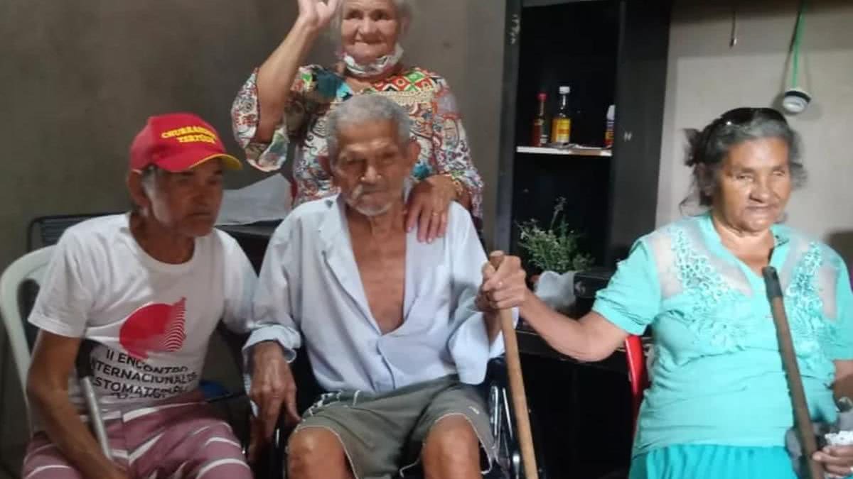 Com a ajuda dos netos, a Maria conseguiu reencontrar os irmãos após passar 70 anos sem vê-los - Reprodução/Denison Gomes