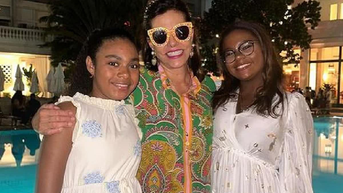 Gloria Maria com as filhas, Maria e Laura - Reprodução / Instagram