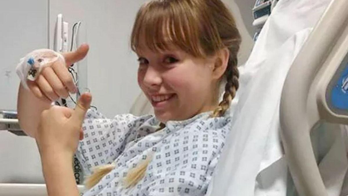 Anna Hadley passou por um transplante de coração DCD, onde o orgão já havia parado de bater - Mirror