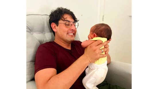 Bruno de Luca e Sthefany Vidal deixam maternidade após um dia do nascimento de Aurora - Reprodução