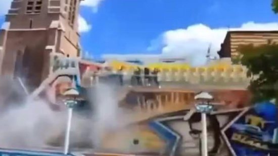 Brinquedo quebra e arremesa sete pessoas em parque de diversões em vídeo impressionante - Reprodução/Twitter