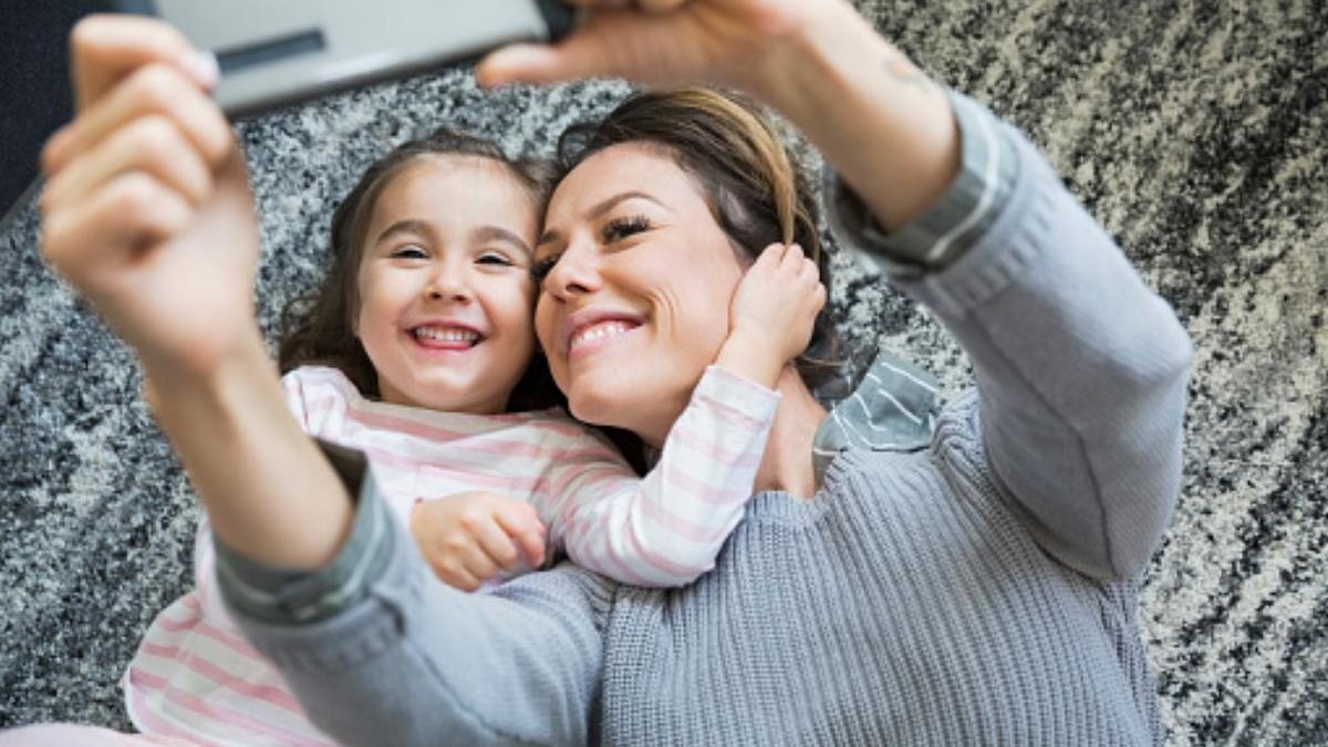 Quase 80% dos pais postam fotos dos filhos nas redes sociais, você sabia? - Getty Images