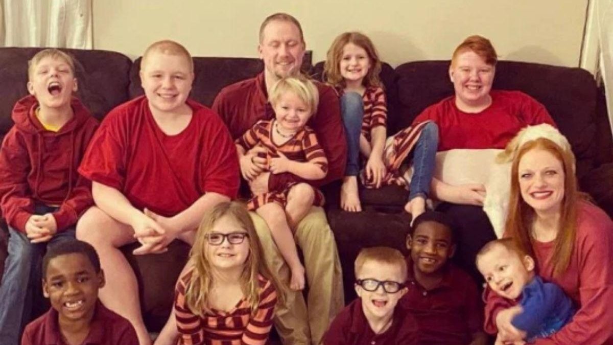 Mãe de dez filhos pensou que nunca teria uma família - Reprodução/ Instagram